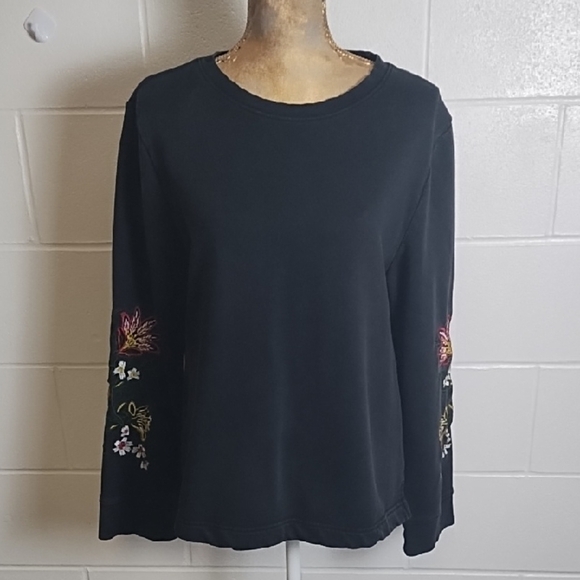 Soft Thick French Terry Black Embroidered Sleeves Sweatshirt Open Bottom - Picture 1 of 15